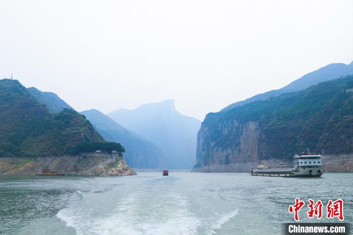 一場巡河“找茬”行動，何以巡出碧水東流的長江？