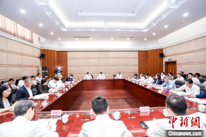浙江召開統(tǒng)一戰(zhàn)線“凝心鑄魂強根基、團結(jié)奮進新征程”主題教育動員會