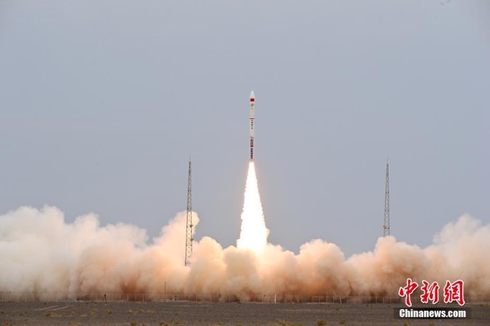 北京時(shí)間2023年8月10日12時(shí)03分，谷神星一號(hào)遙七運(yùn)載火箭在我國(guó)酒泉衛(wèi)星發(fā)射中心成功發(fā)射升空，將搭載的西光壹號(hào)01星等7顆衛(wèi)星順利送入預(yù)定軌道，發(fā)射任務(wù)獲得圓滿成功。此次任務(wù)是谷神星一號(hào)運(yùn)載火箭第7次飛行。汪江波 攝