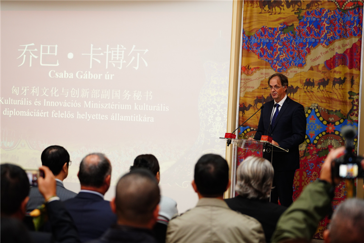 匈牙利文化與創(chuàng)新部副國務(wù)秘書喬巴·卡博爾。布達(dá)佩斯中國文化中心供圖