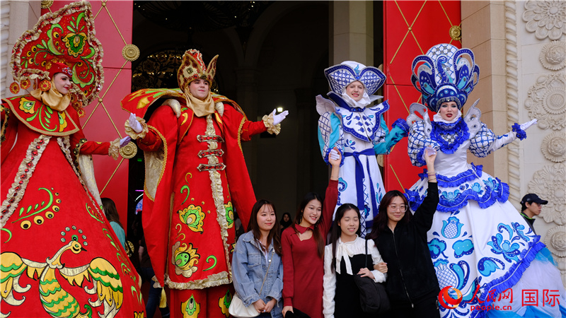北京展覽館舉辦首屆俄羅斯“謝肉節(jié)”慶?；顒?。人民網(wǎng) 褚夢琦攝