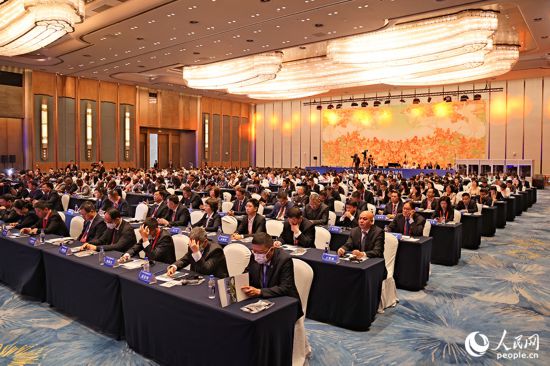 與會嘉賓濟濟一堂。人民網(wǎng)記者 陳博攝