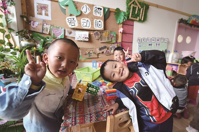江蘇援建的拉薩市江蘇實驗幼兒園，所有師資在江蘇接受培訓(xùn)，打造具有江蘇水準的優(yōu)質(zhì)學(xué)前教育資源。 本報記者 萬程鵬 攝