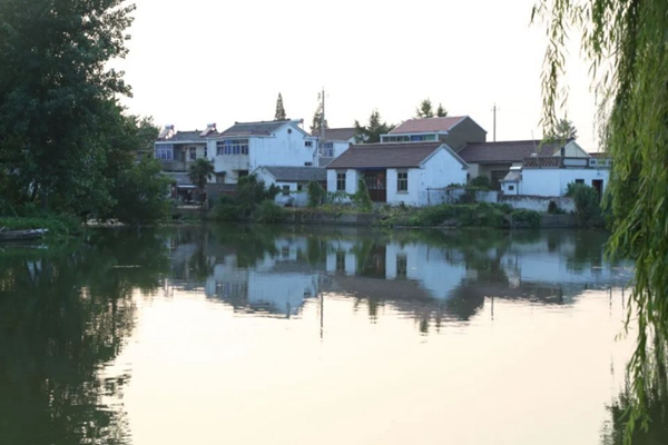 江蘇省揚(yáng)州市寶應(yīng)縣柳堡鎮(zhèn)團(tuán)莊村村景。江蘇鄉(xiāng)村規(guī)劃建設(shè)研究會(huì)供圖