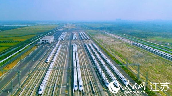 南京動(dòng)車段南通動(dòng)車所。人民網(wǎng)記者 王繼亮攝