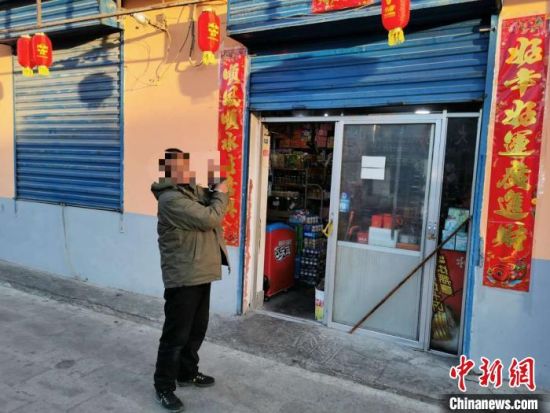 圖為犯罪嫌疑人指認(rèn)現(xiàn)場(chǎng)?！∏嗪Ｊ」矎d森林警察總隊(duì)刑偵治安支隊(duì)供圖
