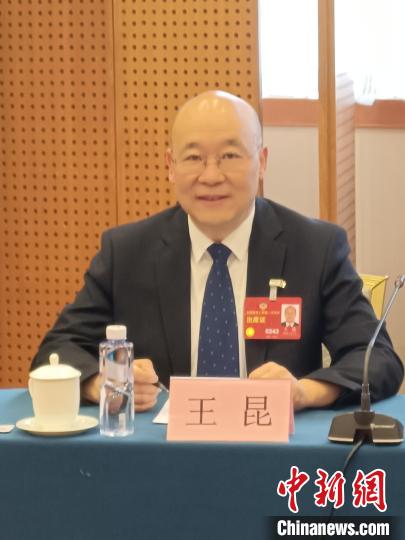 圖為全國政協(xié)委員，農(nóng)工黨青海省委會主委王昆?！∈茉L者供圖