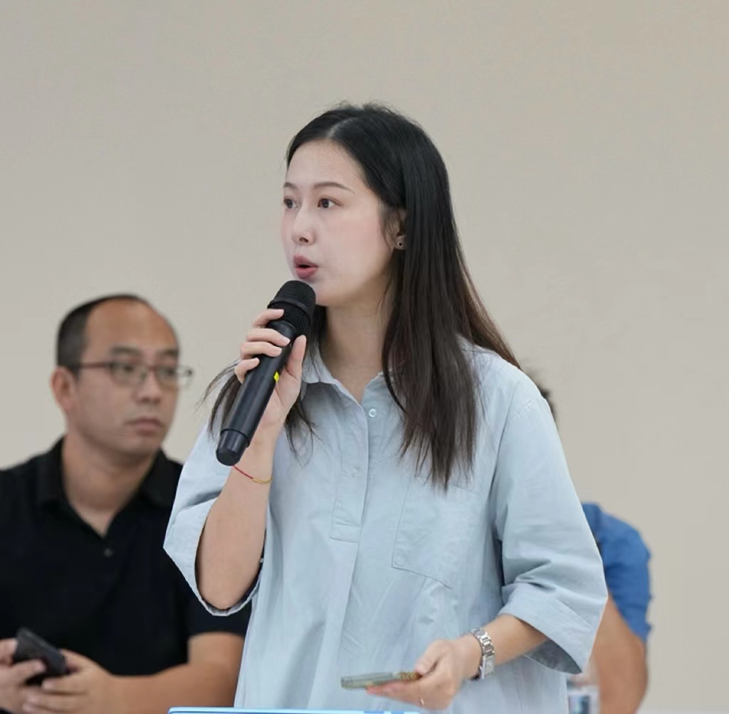 人民網(wǎng)記者提問。水利部供圖