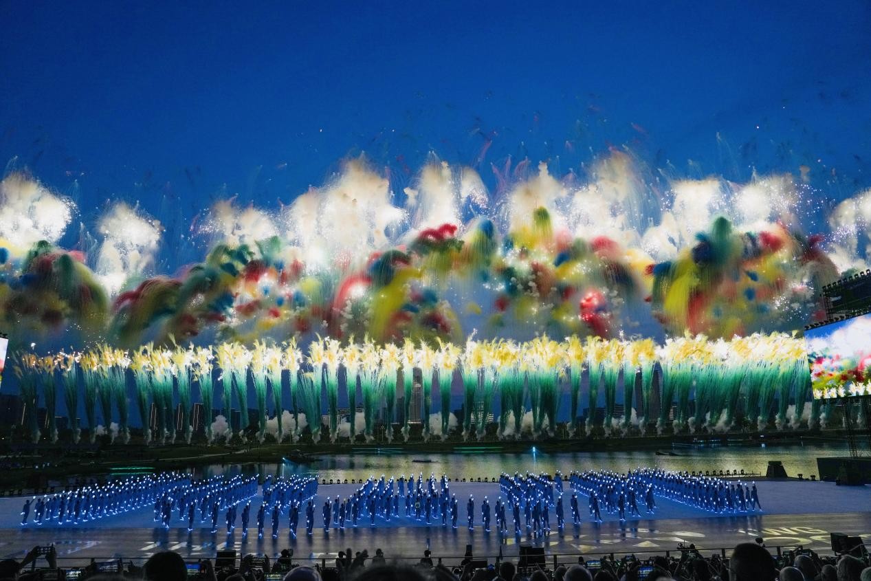 成都世運(yùn)會(huì)開(kāi)幕！展現(xiàn)出中國(guó)式現(xiàn)代化萬(wàn)千氣象