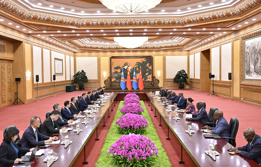 9月2日上午，國家主席習(xí)近平在北京人民大會堂會見來華出席中非合作論壇北京峰會的剛果（金）總統(tǒng)齊塞克迪。