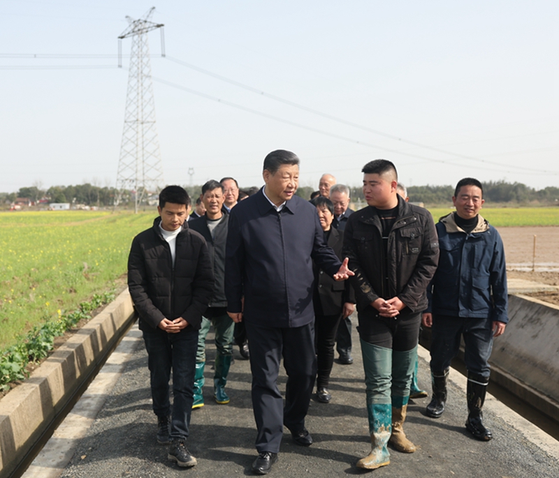 2024年3月19日，習(xí)近平總書(shū)記在湖南常德港中坪村考察。