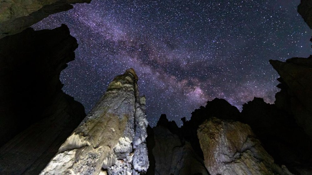 手可摘星辰。貢覺群培攝