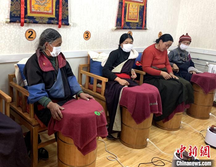 青海藏鄉(xiāng)醫(yī)改見聞：公共衛(wèi)生分片區(qū)，濱?！巴庠眰鲙蛶?/></a></div>
                        <div   id=