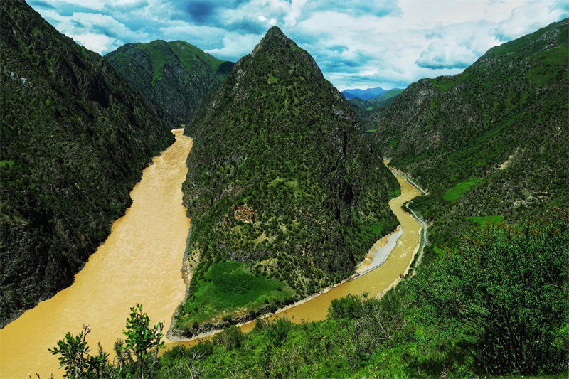 三江源美景。圖片來源：農(nóng)牧民大自然攝影隊