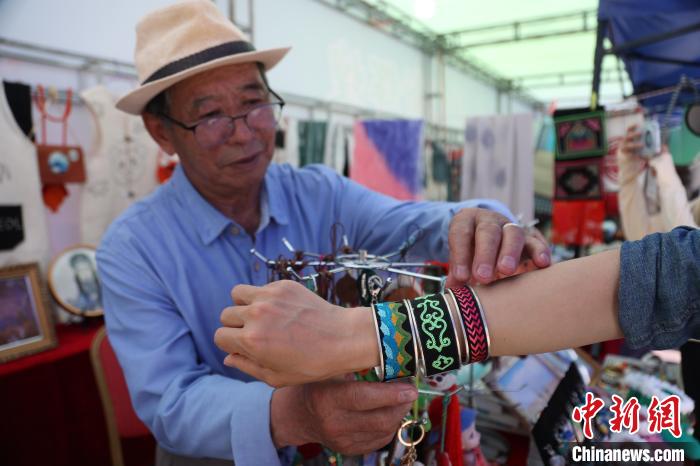 青海格爾木：保護挖掘、活態(tài)傳承45項非遺