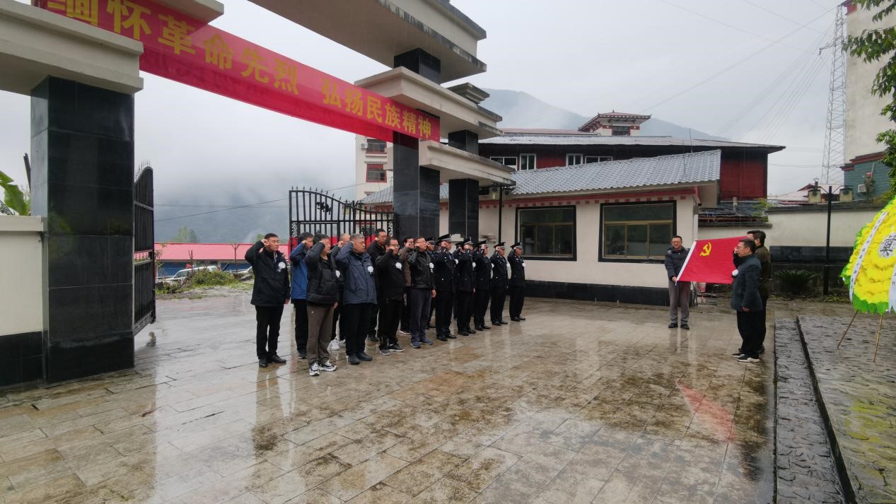 學黨史祭英烈強動力，扎實走好援藏路