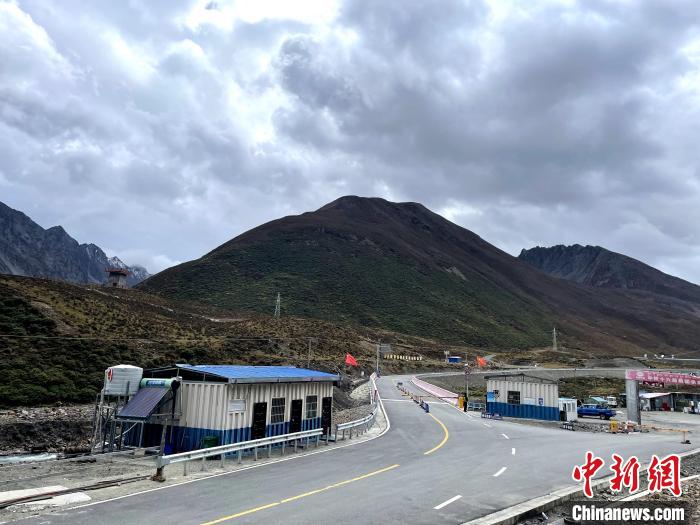西藏邊境警察：守護G219！在移動方艙的青春堅守