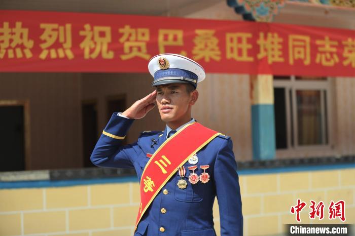 護(hù)西藏“江南”森林生態(tài)安全、提升專(zhuān)業(yè)技能兩位消防員獲個(gè)人三等功