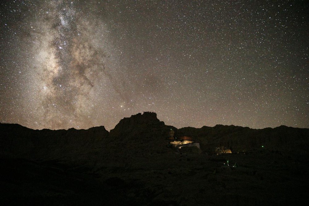 阿里暗夜星空。旦真次旦攝