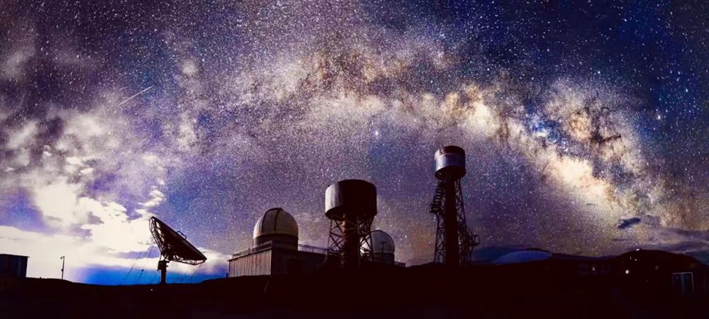 阿里暗夜星空。貢覺(jué)群培攝