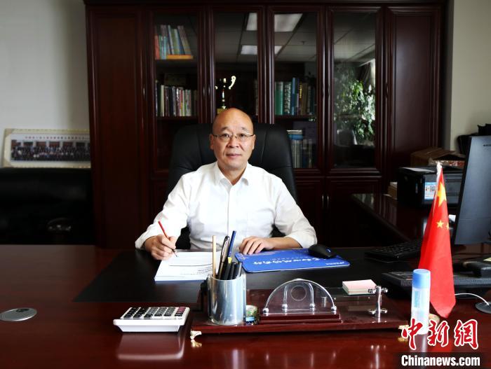 （兩會(huì)聲音）全國(guó)政協(xié)委員王昆：建議氫能源列車(chē)落地青藏高原，打造低碳“天路”