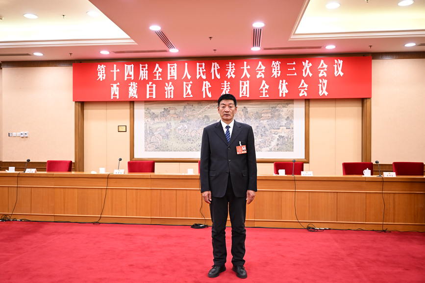 全國(guó)人大代表、國(guó)網(wǎng)拉薩供電公司城區(qū)供電服務(wù)中心帶電作業(yè)保電班副班長(zhǎng)扎西尼瑪。次吉美朵攝